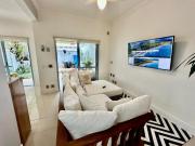 Belíssima Casa dentro de Condomínio Fechado Estilo Clube