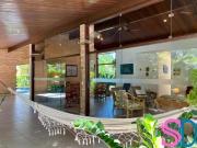 BELÍSSIMA CASA EM CONDOMÍNIO FECHADO NA PRAIA DO LAZARO...