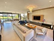 BELISSÍMA CASA NO CONDOMÍNIO RIVIERA