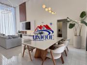 BELISSIMA CASA PORTEIRA FECHADA NO PORTAL DAS ESTRELAS...