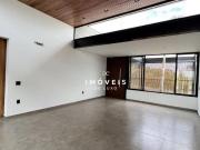 Belíssima casa térrea com 4 suítes à venda no Condomínio...