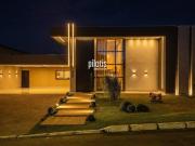 BELÍSSIMA CASA TÉRREA NO JARDIM BOTÂNICO!