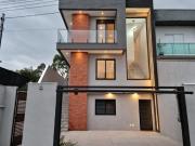 Belissima residencia de fino acabamento de 3 dormitorios...