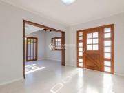 Belíssimo sobrado em bairro Nobre!