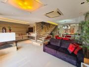 BELÍSSIMO SOBRADO EM CONDOMÍNIO FECHADO DE ALTO PADRÃO!