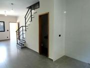 Belíssimo Sobrado Venda com 3 dormitórios