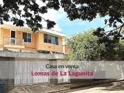 Bella casa en venta en Lomas de La Lagunita bordeada de...