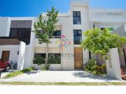 BELLA CASA NUEVA EN VENTA EN RESIDENCIAL RIO, CANCUN