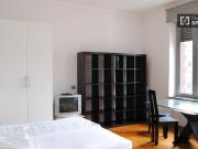 Bella stanza condivisa in appartamento a Loreto, Milano