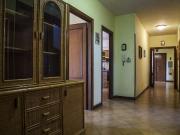 Bella stanza in affitto in casa con 8 camere da letto,...