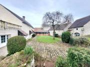 Belle demeure en pierre avec piscine