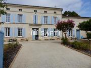 Belle demeure familiale 4 chambres piscine Belle demeure familiale 4 chambres piscine