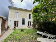 Belle échoppe double au pied du tram