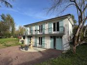 Belle et spacieuse maison avec un beau terrain et...