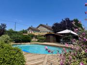 Belle ferme rénovée avec piscine, prés attenants et...