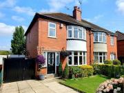 Belle Isle Avenue, Wakefield, 3 Bedroom Semi detached