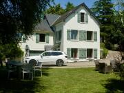 Belle maison au bord du lac et opportunité d’affaires...