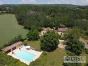 Belle maison avec dépendance, jardin et piscine