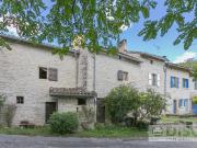 Belle maison avec terrasse dans un petit hameau