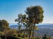 Belle maison avec vue jusqu'à la mer et quartier...