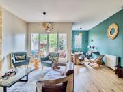 Belle maison bordelaise rénovée avec piscine et studio