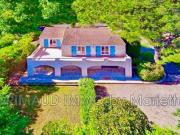 belle maison dans domaine avec 5 chambres, piscinable