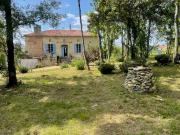 Belle maison de campagne à proximité d'un petit...