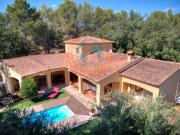 BELLE MAISON DE CONSTRUCTION TRADITIONNELLE