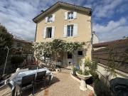Belle maison de ville avec cour et dépendance 144m² Condom