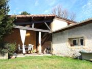 Belle maison en pierre 2 gîtes parc 2,5 Ha 5 boxes