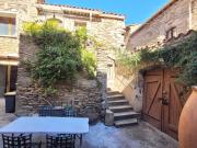 Belle maison en pierre avec 177 m2 habitables, cour et...