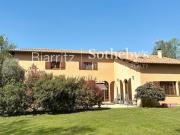 Belle maison familiale avec parc arboré et piscine