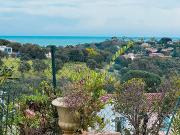 Belle maison provençale au calme avec une belle vue,...