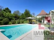Belle maison quercynoise, avec piscine, restaurée avec...