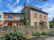 Belle maison rénovée avec jardin et terrasse extérieure...