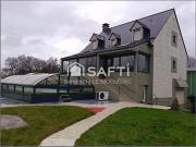 Belle maison traditionnelle piscine couverte et chauffée...