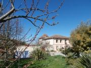 Belle propriété avec pigeonnier, piscine et gîte composé...