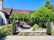 Belle propriété avec piscine couverte et dépendances –...