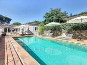 belle proprieté avec vue degagée, piscine et 2...