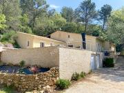 BELLE PROPRIETE FAMILIALE. Evenos Le Broussan