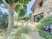 belle villa contemporaine avec superbe prestations et...