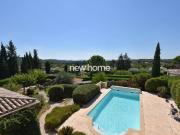 Belle villa dans une résidence calme et sécurisée entre...