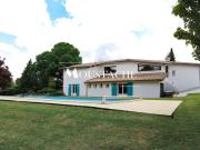 BELLE VILLA D'ARCHITECTE AVEC PISCINE PLAGE ET COMMERCES