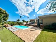 Belle villa d'architecte, vue mer, plage à pieds
