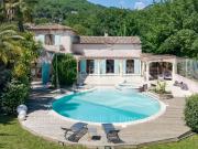 Belle villa de charme 3 chambres et studio avec piscine...