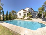 Belle Villa Provençal avec Piscine et Jardin Paysagé –...