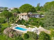 Belle villa provençale avec piscine tennis 300m² Saint Paul