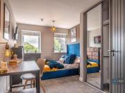 Belle Vue Road, Swindon, 1 Bedroom House