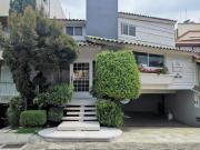 BELLÍSIMA CASA CON DOBLE VIGILANCIA