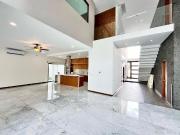 BELLÍSIMA CASA EN LAGOS DEL SOL